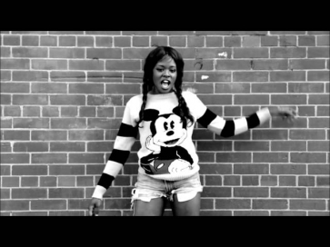 Azealia Banks & Lazy Jay - 212 Extended Remix HD with lyrics and download.