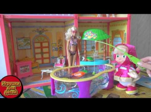 Мультик Барби и Маша из мультика Маша и медведь ловят рыбку из басейна, смотреть мультик из игрушек