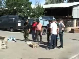 Ош. Обыски в домах узбекских сепаратистов.