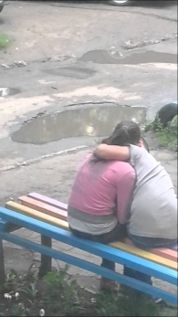 дети целуются город омск (чкаловск)