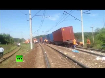Столкновение пассажирского и грузового поездов в Подмосковье