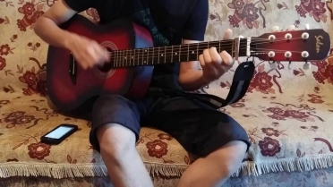 Биртурли кыз на гитаре - Торегали Тореали(Алмаз)