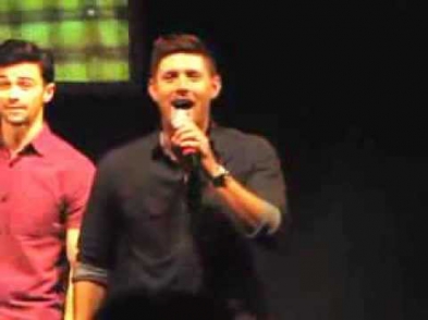 Jensen Ackles singing '' Carry on My Wayward Son ''