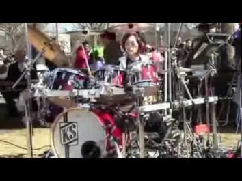 Incredible Drummer Girl Kanade Sato age 11- Drops Live version!