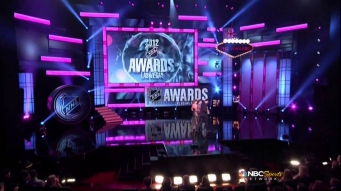 2012 NHL Awards Show Part 5. Shanahan spoof, Kevin Smith, Selke, Masterson,