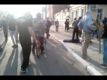 Столкновение фанатов и пророссийских активистов в Харькове 27.04.14