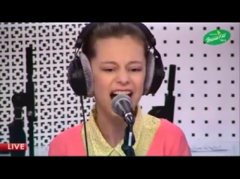 13 летняя девочка перепела певицу Iowa 'Улыбайся' cover