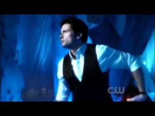 Smallville Season 10 - Finale (Clark Becomes Superman)