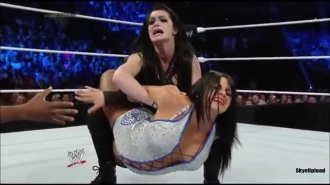 WWE SmackDown [04/18/14] - Paige vs. Aksana
