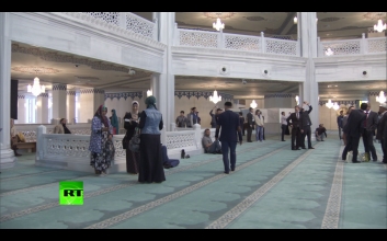 Соборная мечеть в Москве: вид изнутри
