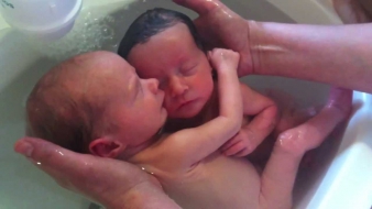 Thalasso Bain Bébé Jumeaux - Twin Baby Bath